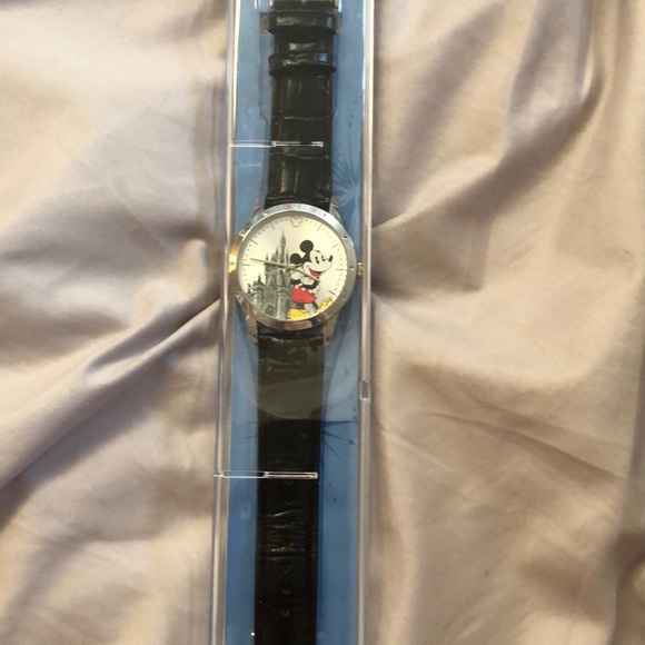 Mickey watch - Picture 1 of 1